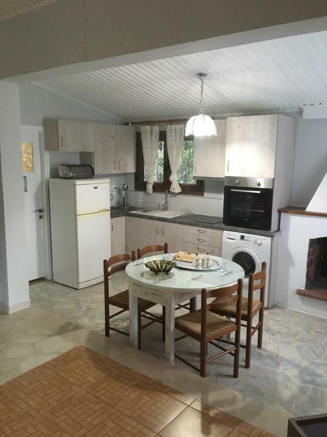 Villa Ermilia Kérveli Kültér fotó